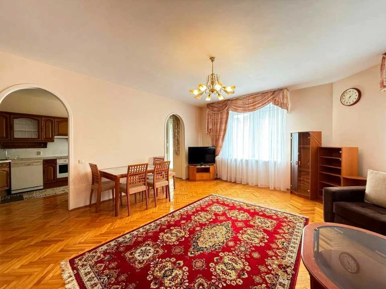 Apartment. Kyiv, Oleksandra Konyskyi St.