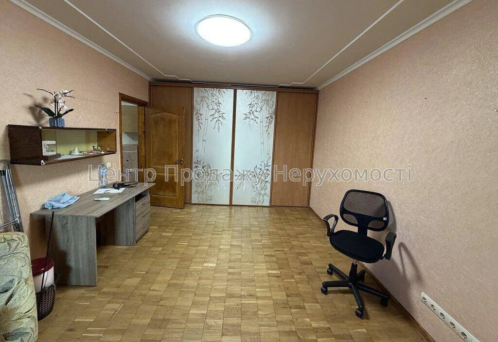 Продажа 3-комнатной квартиры, 4/16 этаж, 79 м², Киев — отличное расположение