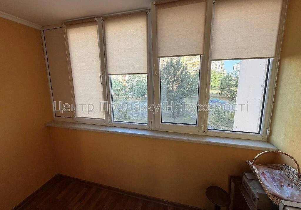Продажа 3-комнатной квартиры, 4/16 этаж, 79 м², Киев — отличное расположение