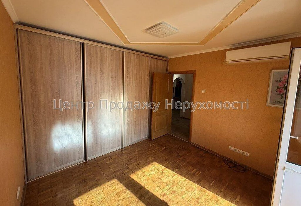 Продажа 3-комнатной квартиры, 4/16 этаж, 79 м², Киев — отличное расположение