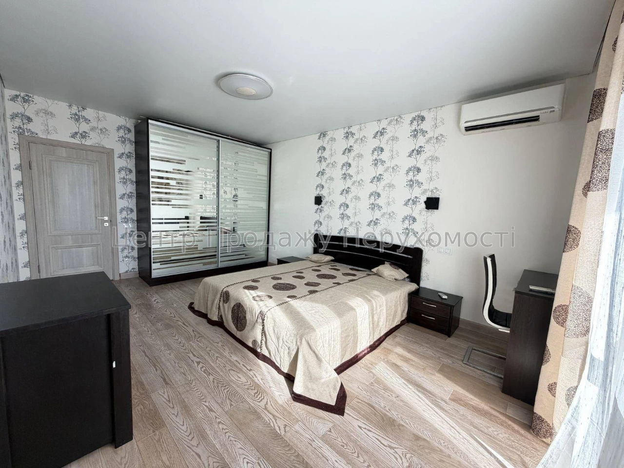 Продажа 3-комнатной квартиры, 90 м², 15/19 этаж, ЖК "Сонячная Брама"