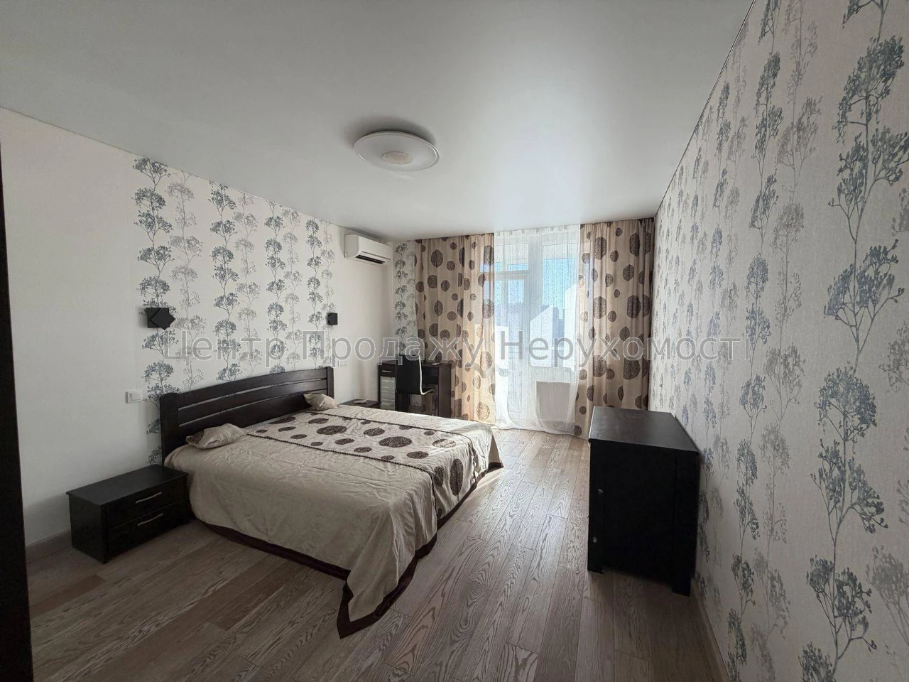 Продажа 3-комнатной квартиры, 90 м², 15/19 этаж, ЖК "Сонячная Брама"