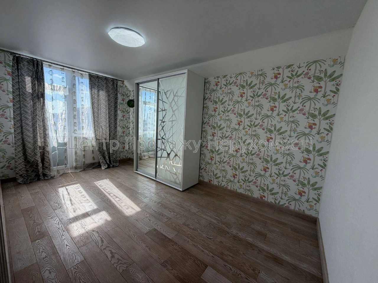 Продажа 3-комнатной квартиры, 90 м², 15/19 этаж, ЖК "Сонячная Брама"