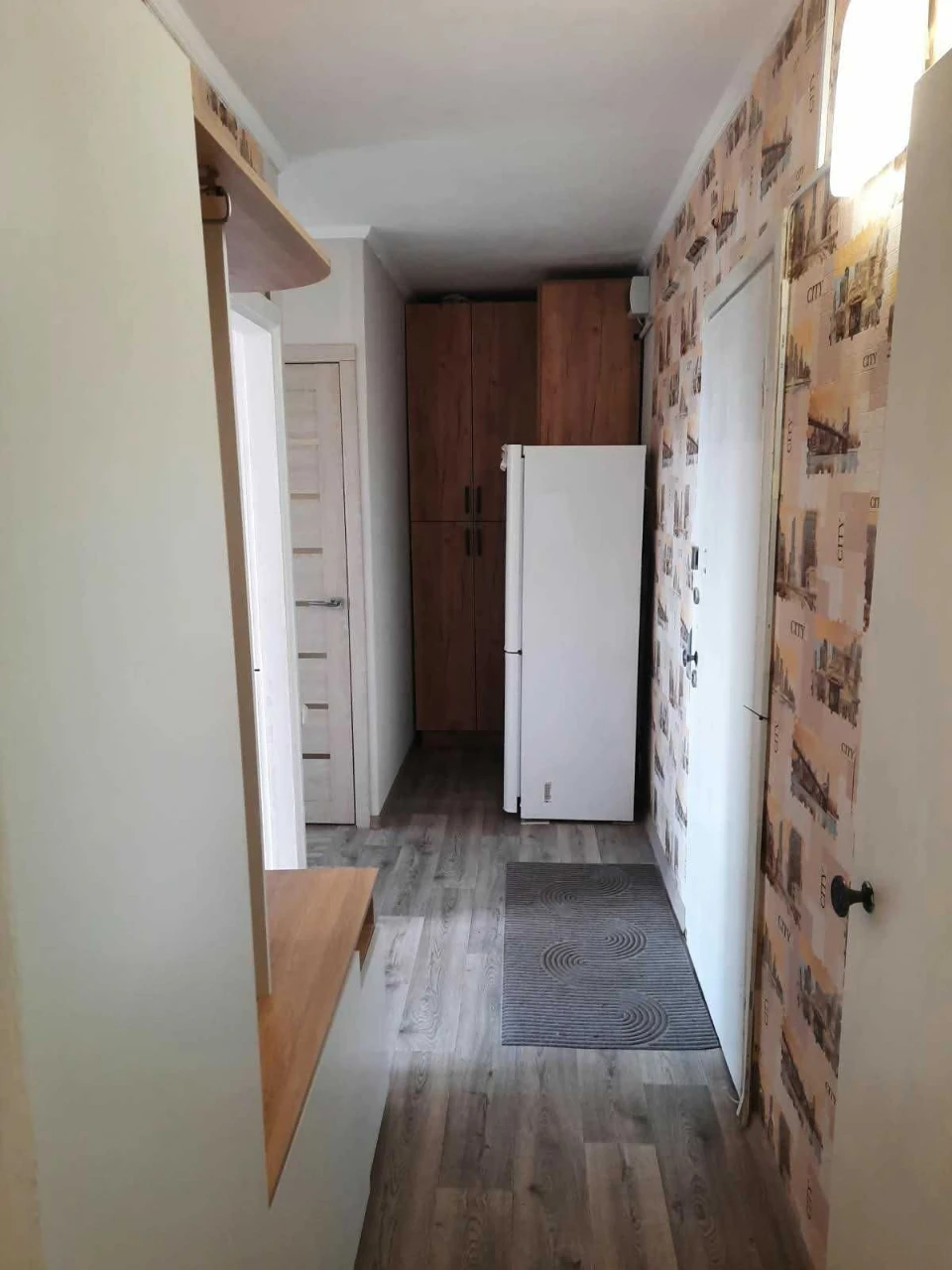 2-room apartment with balcony and separate bathroom