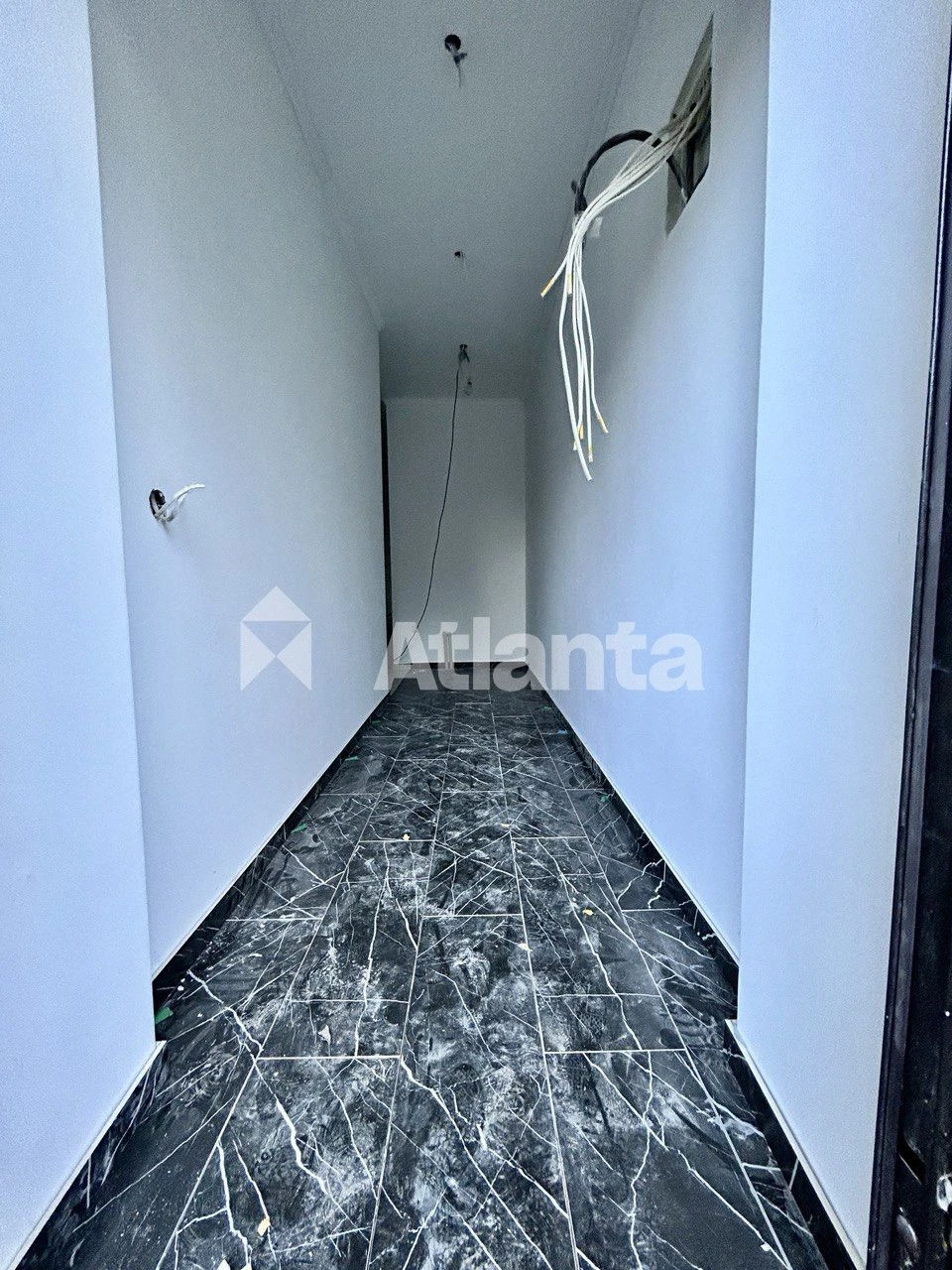 2-room apartment, fully renovated, individual heating