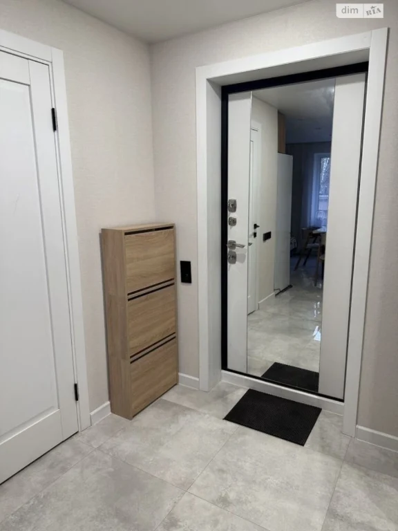 Long-Term Rental Apartment, Maiorivka