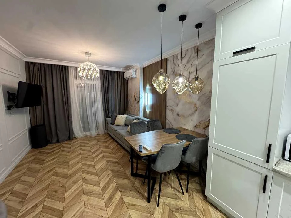 Apartment. Kyiv, Brestsky Prospect