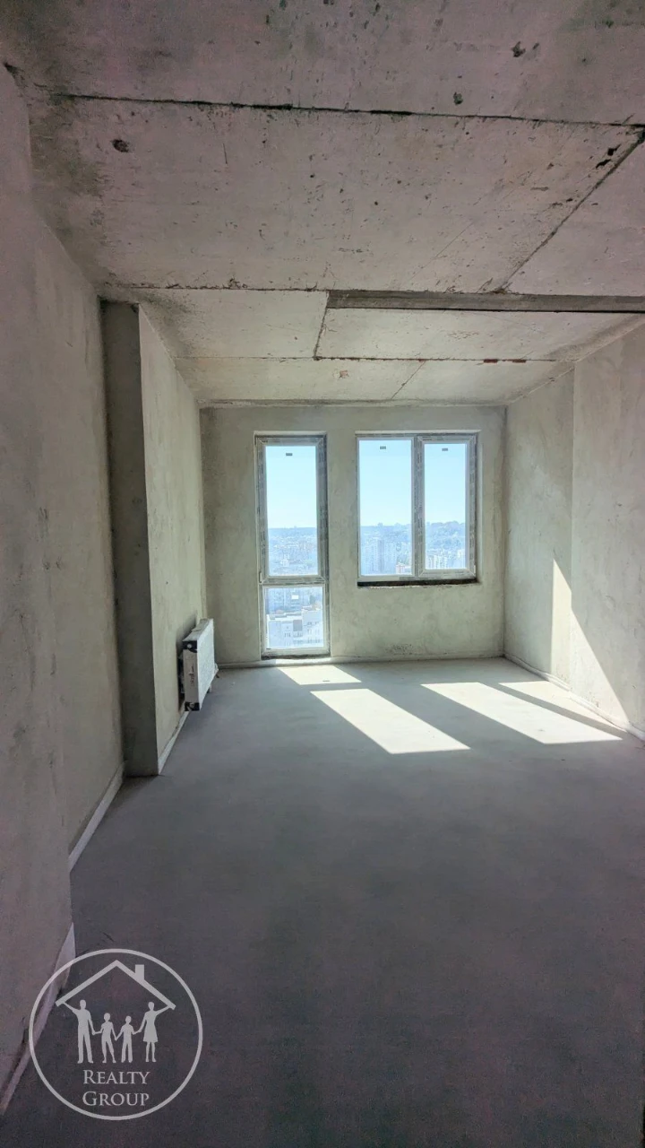 1-Bedroom Apartment for Sale - 54m2, Chornovola, Pid Holoskom, Sp