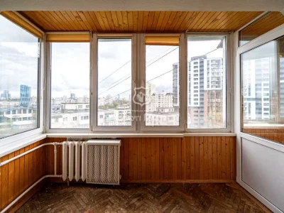 Квартира. Киев, улица Митрополита Василя Липковского, 9