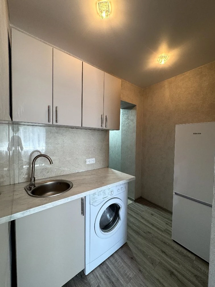 Apartment with its own mini-kitchen and bathroom