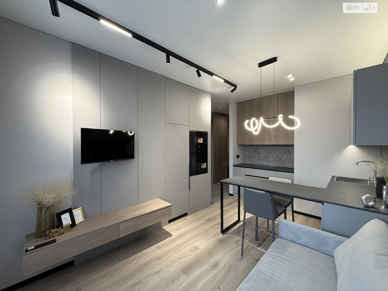 Long-Term Rental Apartment in Arcadia
