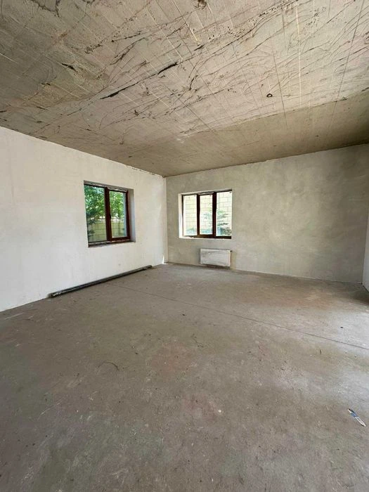House for sale in Sauvignon for finishing.