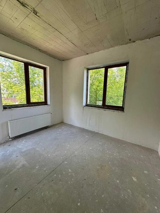 House for sale in Sauvignon for finishing.