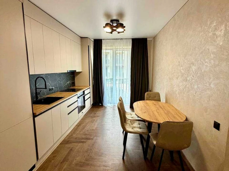 Apartment. Uzhgorod, Yenkovska st.