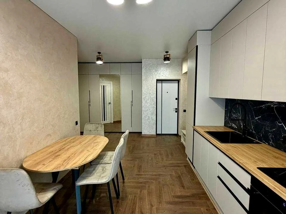 Apartment. Uzhgorod, Yenkovska st.