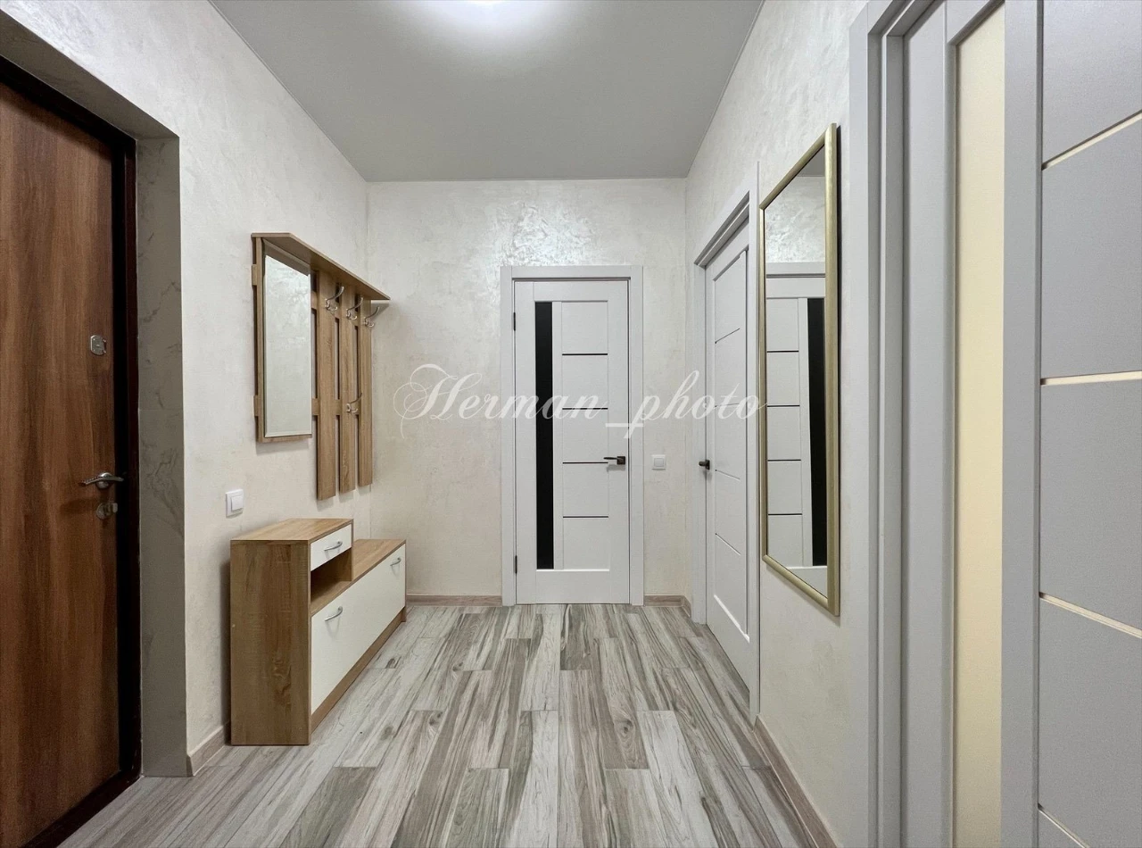 Svitlo Park, 2nd floor, Vydubychi, 10 minutes walk, 1 bedroom