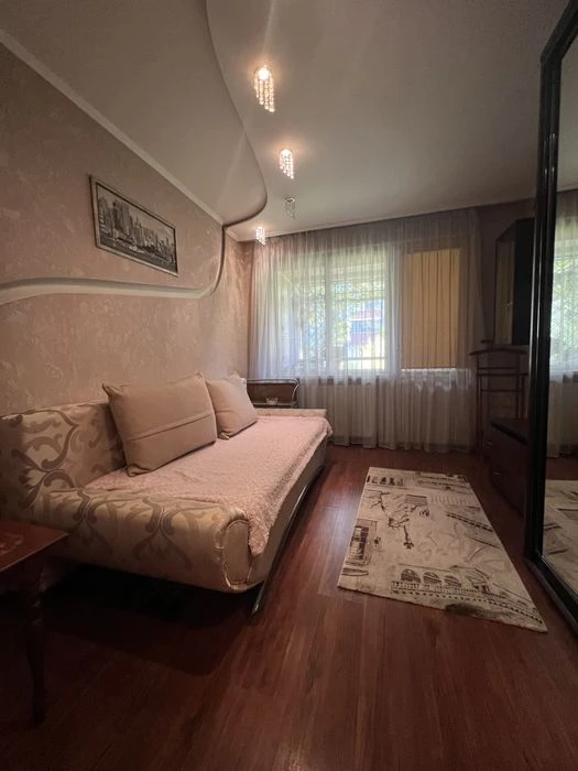 Продаж 3кім квартири в центрі міста