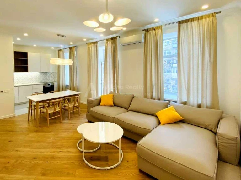 Apartment. Kyiv, Oleся Гончара Street