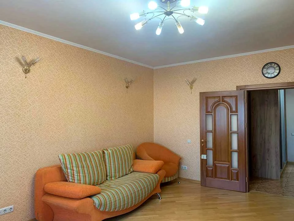 Квартира. Киев, проспект Миколи Бажана.