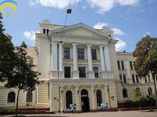 Просторная квартира с потенциалом в историческом центре на П