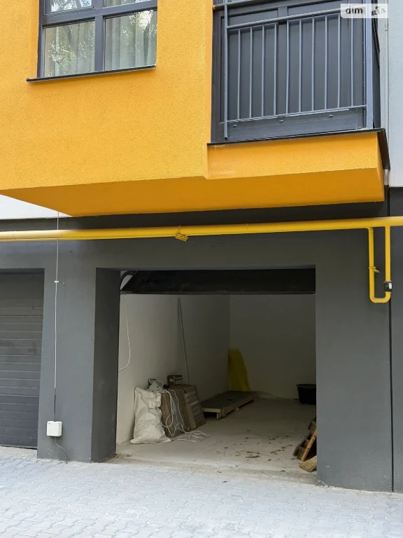 For Sale: Separate Garage in Podillya