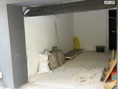 For Sale: Separate Garage in Podillya