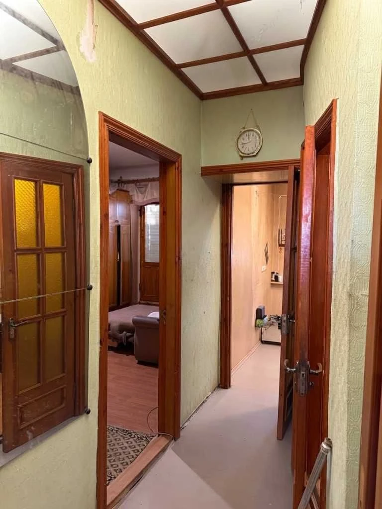 For Sale: 1-bedroom brick apartment in the Fushmanova area