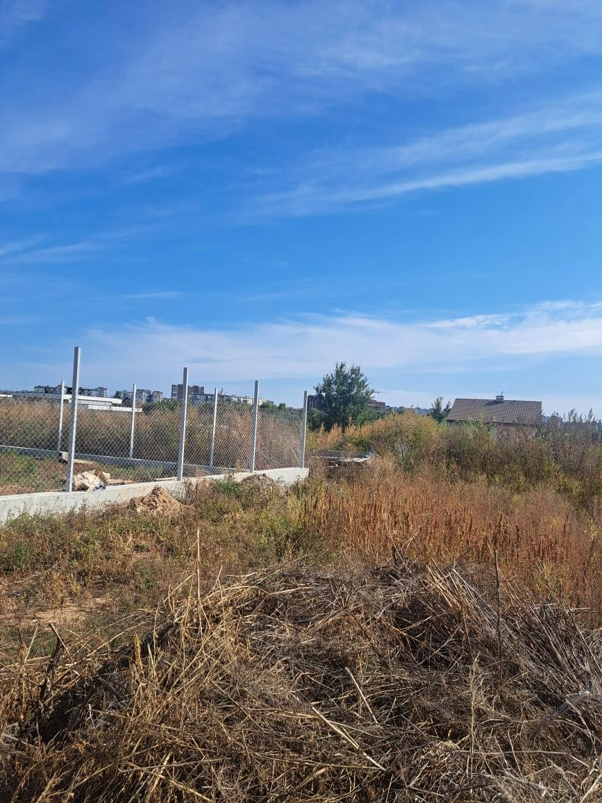 Половки  10 соток бід забудову
