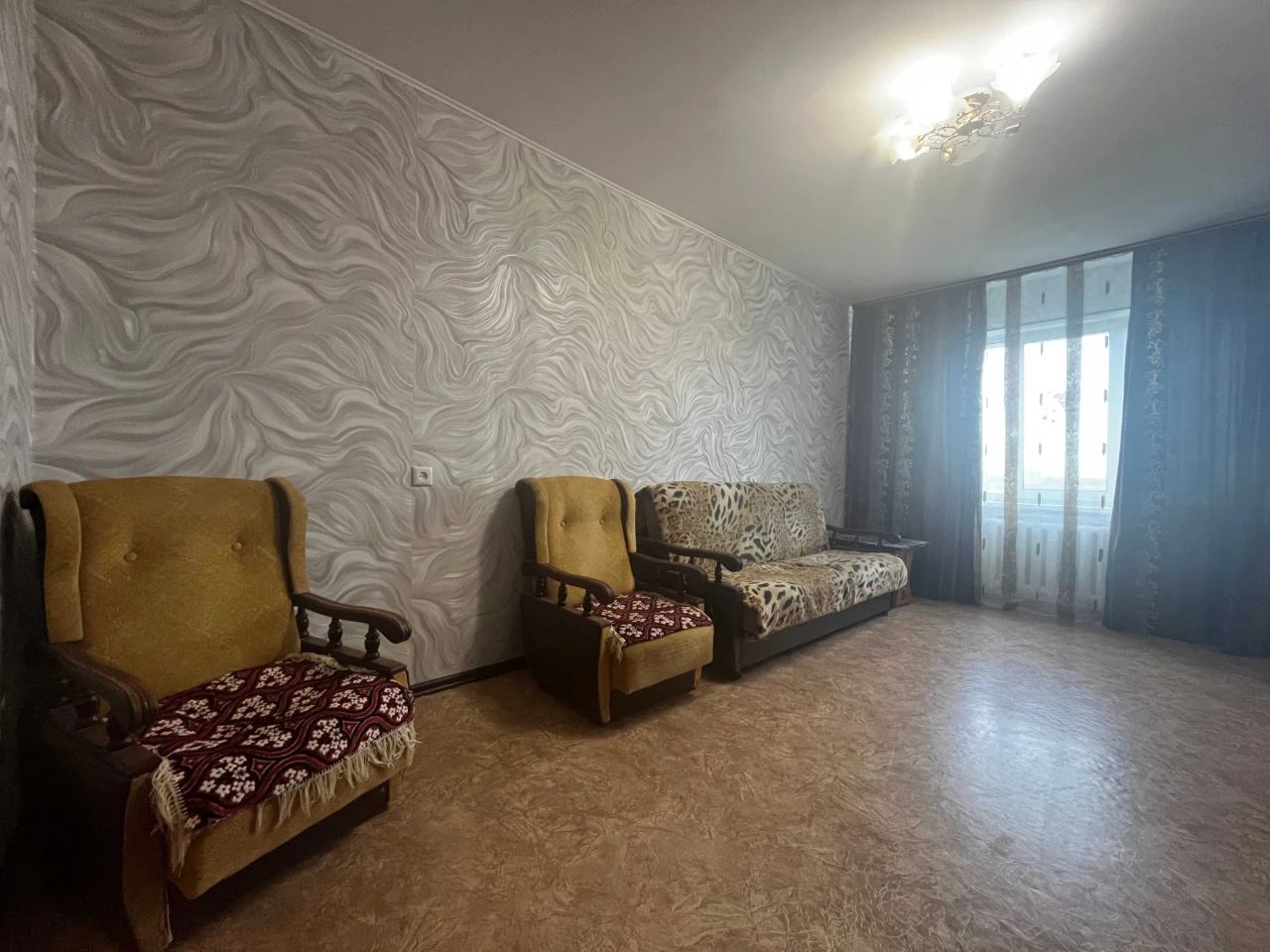 Sale of a 3-room apartment in Chernihiv, Sherstianka. LD