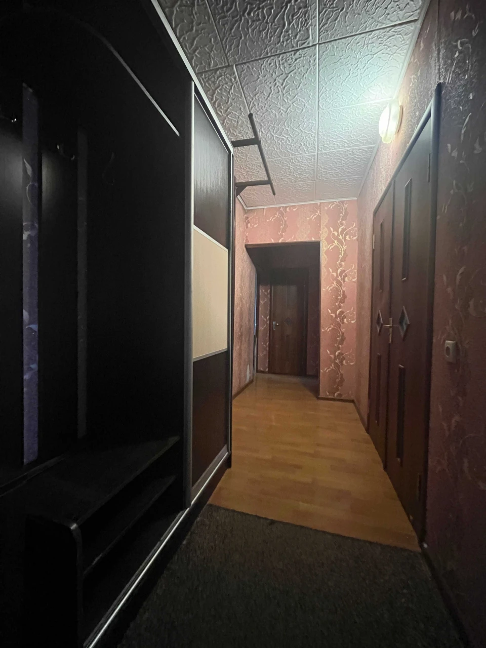 Sale of a 3-room apartment in Chernihiv, Sherstianka. LD