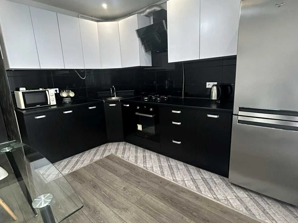 Apartment. Lviv, Hetmana Ivana Mazepoi St.