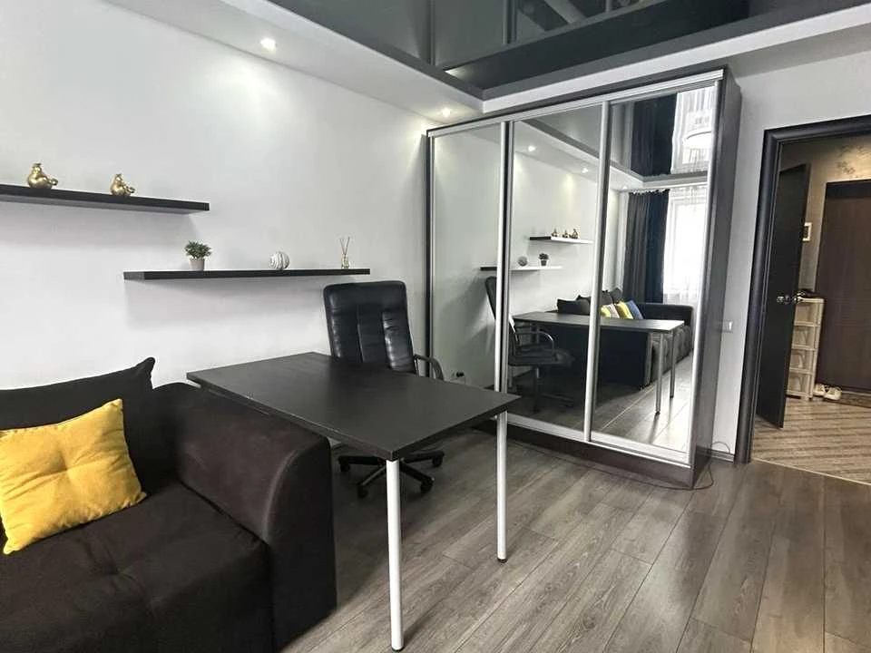 Apartment. Lviv, Hetmana Ivana Mazepoi St.