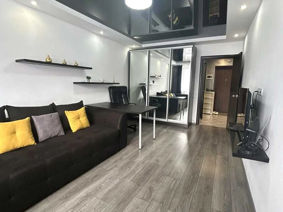 Apartment. Lviv, Hetmana Ivana Mazepoi St.