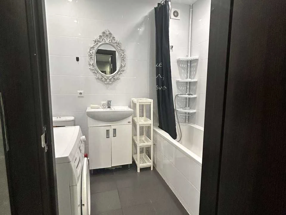 Apartment. Lviv, Hetmana Ivana Mazepoi St.