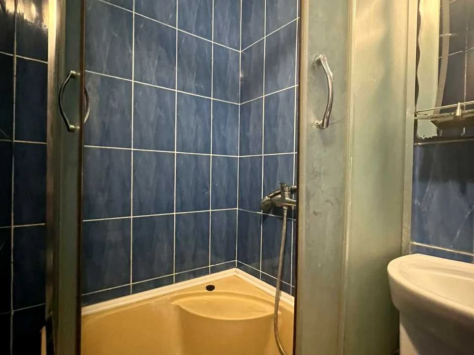 Apartment. Kyiv, Chornih Zaporozhtsev Street