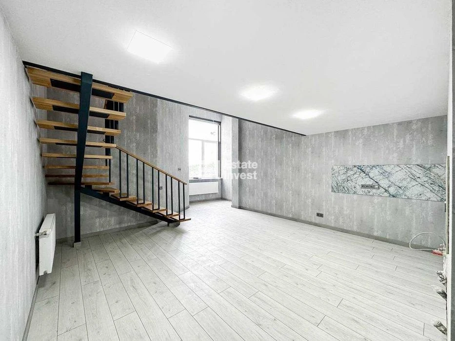 For sale 1-room duplex apartment on Industrialny Ave., 6