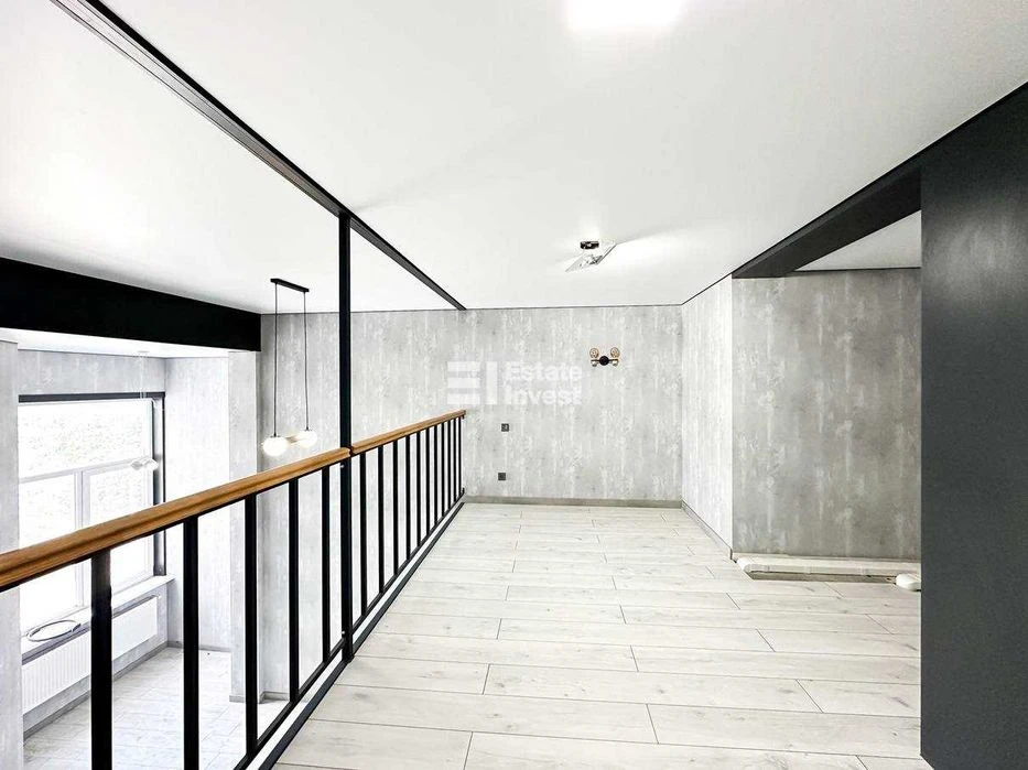 For sale 1-room duplex apartment on Industrialny Ave., 6