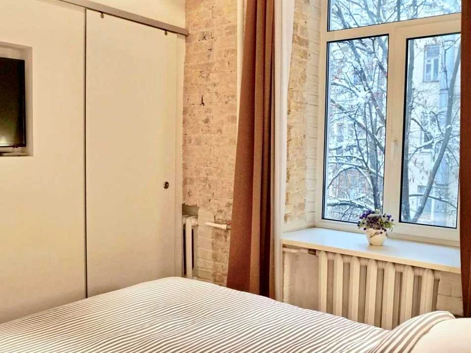 Квартира. Киев, улица Бассейна