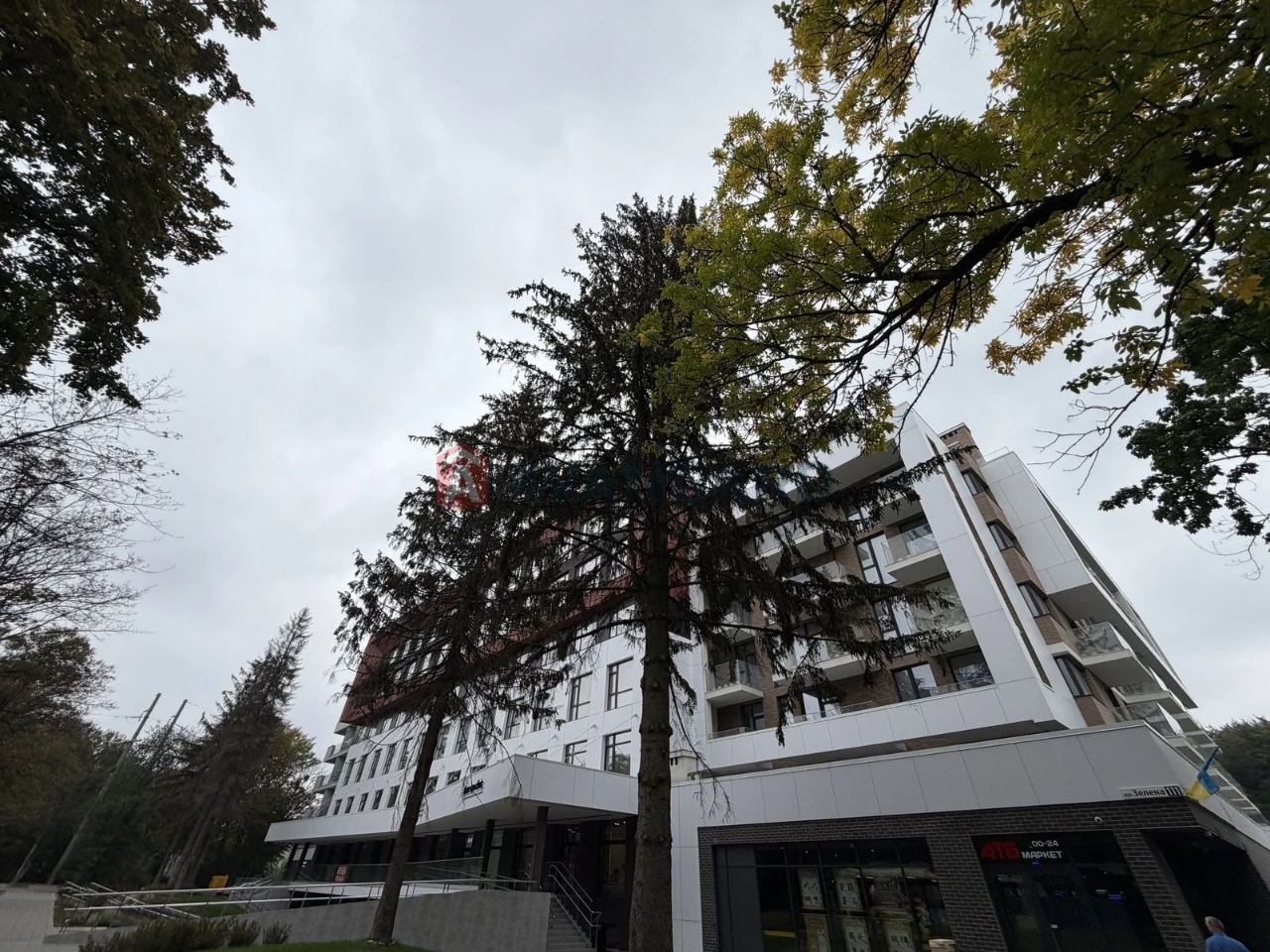 Продажа 3-комнатной квартиры | ЖК "Зелена", 111