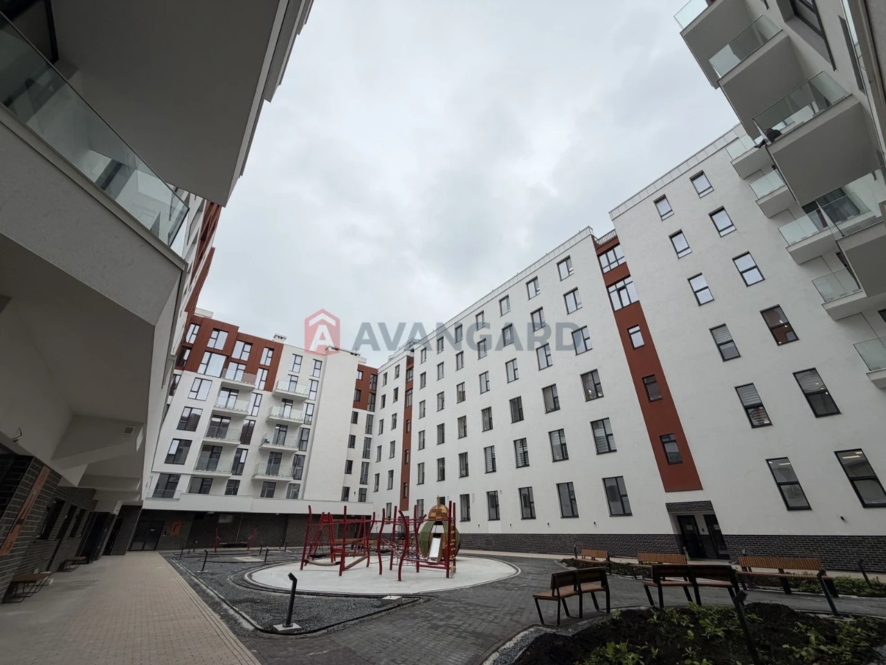 Продажа 3-комнатной квартиры | ЖК "Зелена", 111