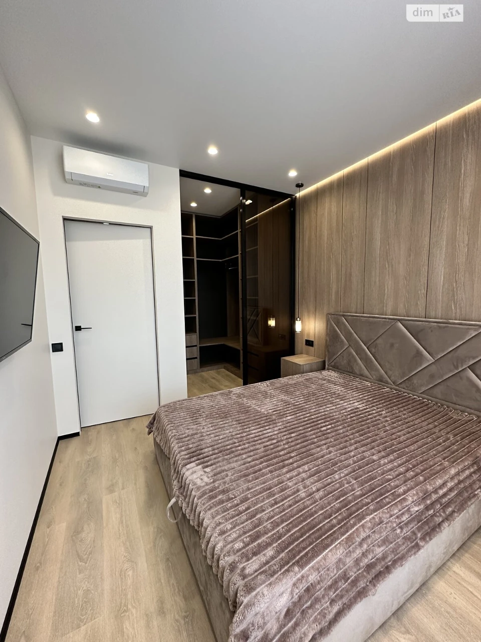 Long-Term Rental Apartment Near Mlyn