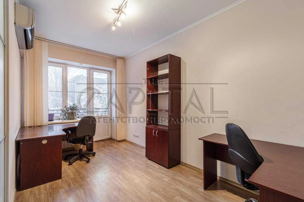 Липки, вул. Шовковична, 7А. 60 м2