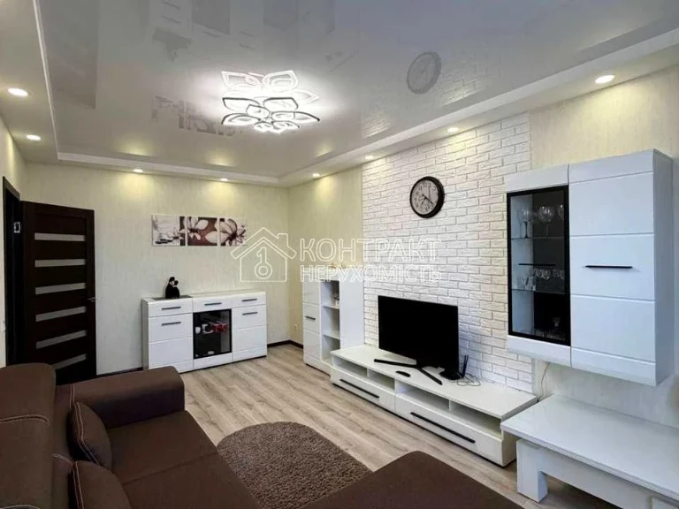 Apartment. Dragamonova St., Kharkiv
