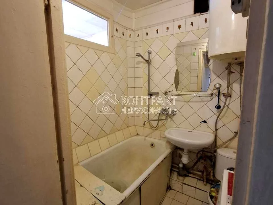 Apartment. Kharkiv, Saltyev Avenue