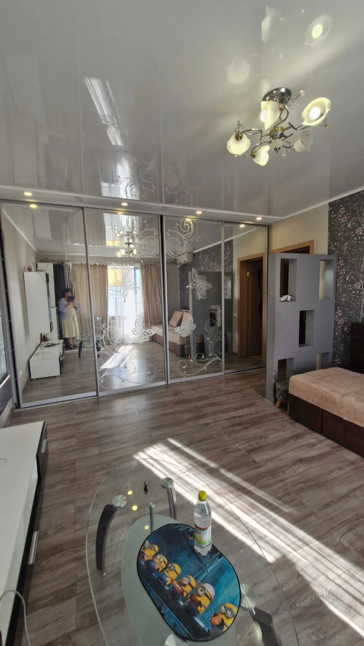 просторная 3 комн квартира  72 м  на Крымской  42 999 у.е