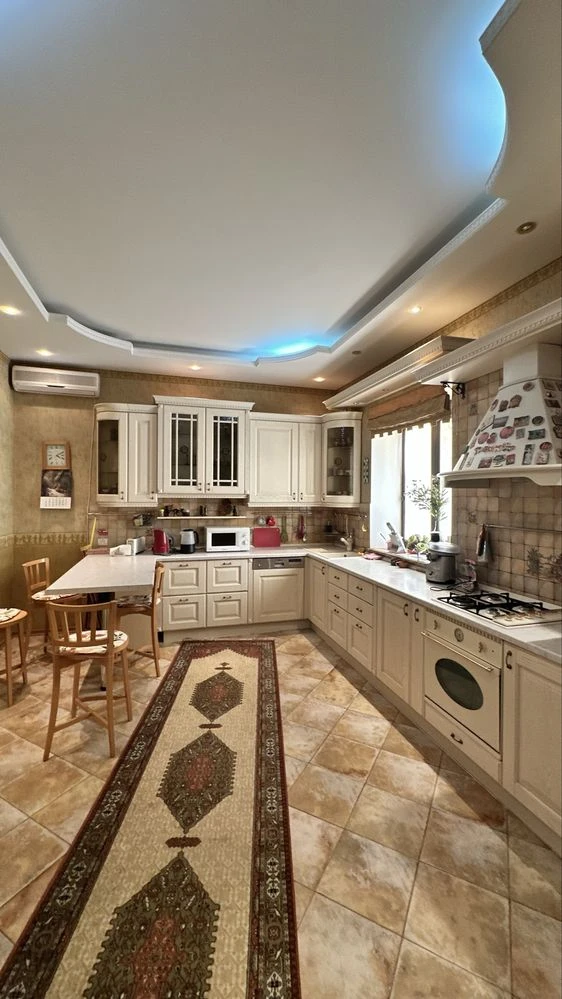 For Sale: House 300 sq m, 9th district of Fontan, Novoberegovaya Street, plot