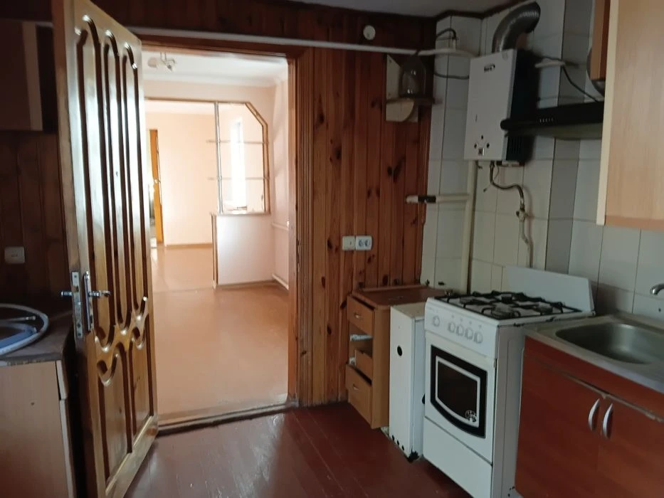 Продам половину цегляного будинку центр Житомира 51500$
