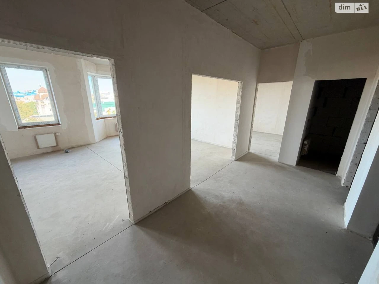 Apartment for Sale: Center