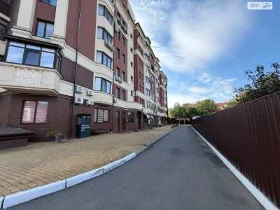 Apartment for Sale: Center