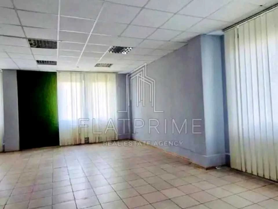 Apartment. Kyiv, Knizhnyi Zatok St.
